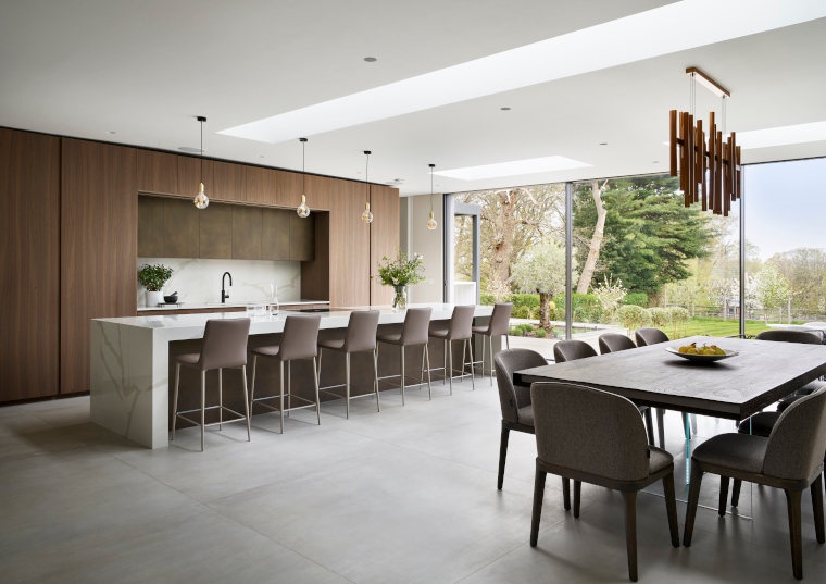 Family kitchen by DesignSpace London