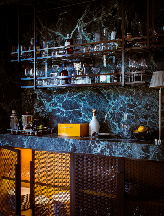 Bespoke drinks cabinet interior design trends 2022