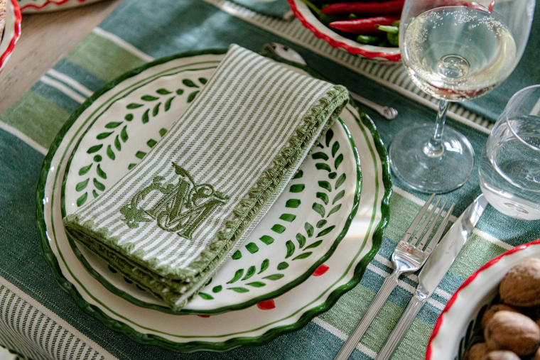 Tableware in green and white from Mindthegap