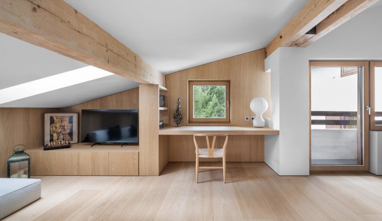 Swiss peyhouse by Nenmar architects